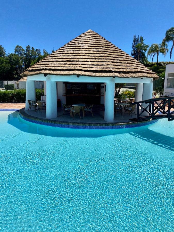 Beautiful Apartment For Rent In Quinta Do Lago With Excellent Resort Facilities Close To Lake And Beach. Exteriör bild