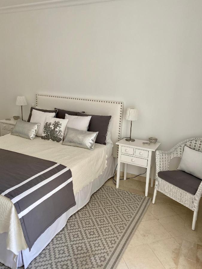 Beautiful Apartment For Rent In Quinta Do Lago With Excellent Resort Facilities Close To Lake And Beach. Exteriör bild