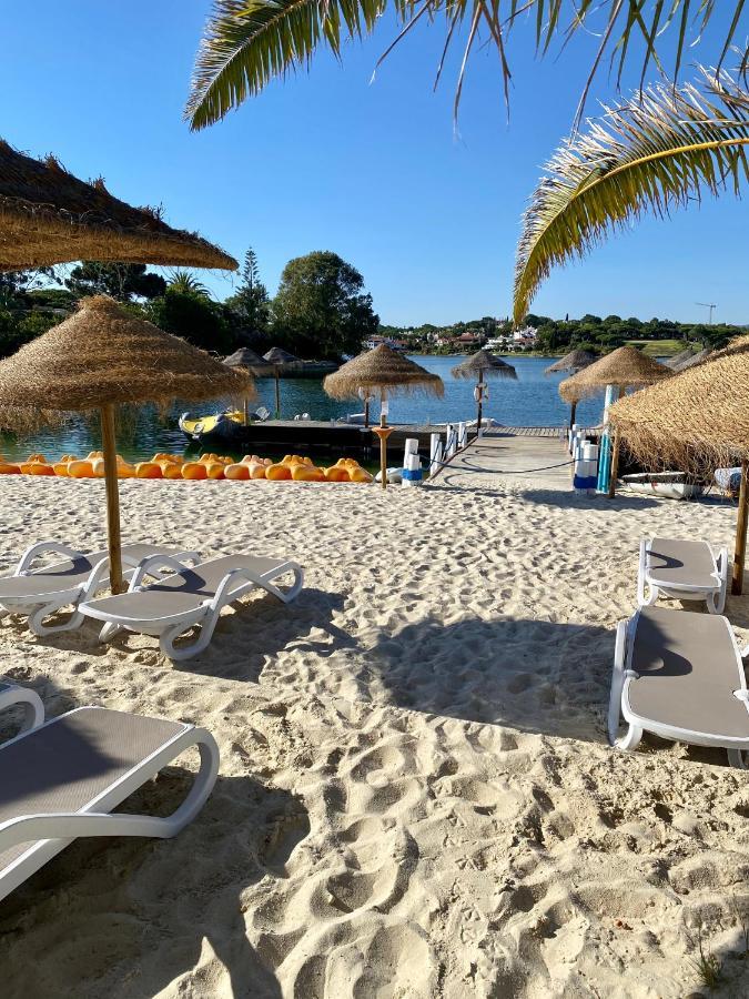 Beautiful Apartment For Rent In Quinta Do Lago With Excellent Resort Facilities Close To Lake And Beach. Exteriör bild