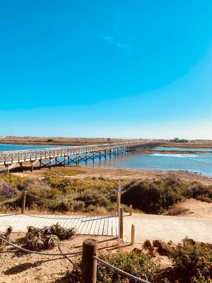 Beautiful Apartment For Rent In Quinta Do Lago With Excellent Resort Facilities Close To Lake And Beach. Exteriör bild